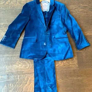 Appaman 2-Piece Velvet Suit size 5